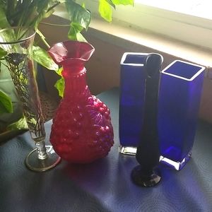 Lot of 5 vases.